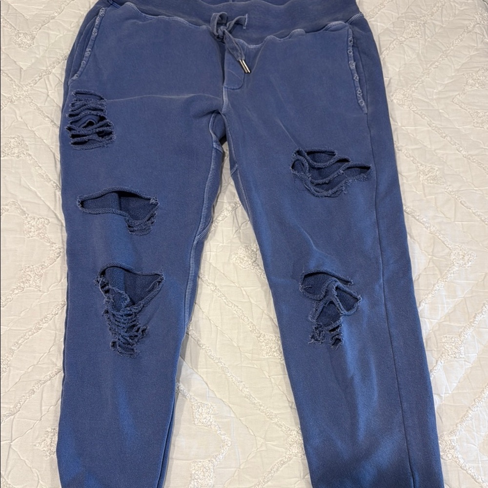 Stylish Blue Distressed Women's Jeans